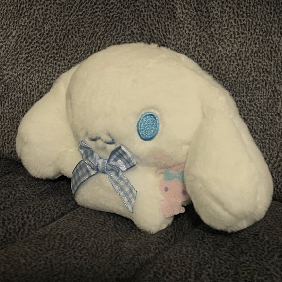 Blue Plaid Bow Cinnamoroll Plush Keychain (4”) - Picture 3 of 5